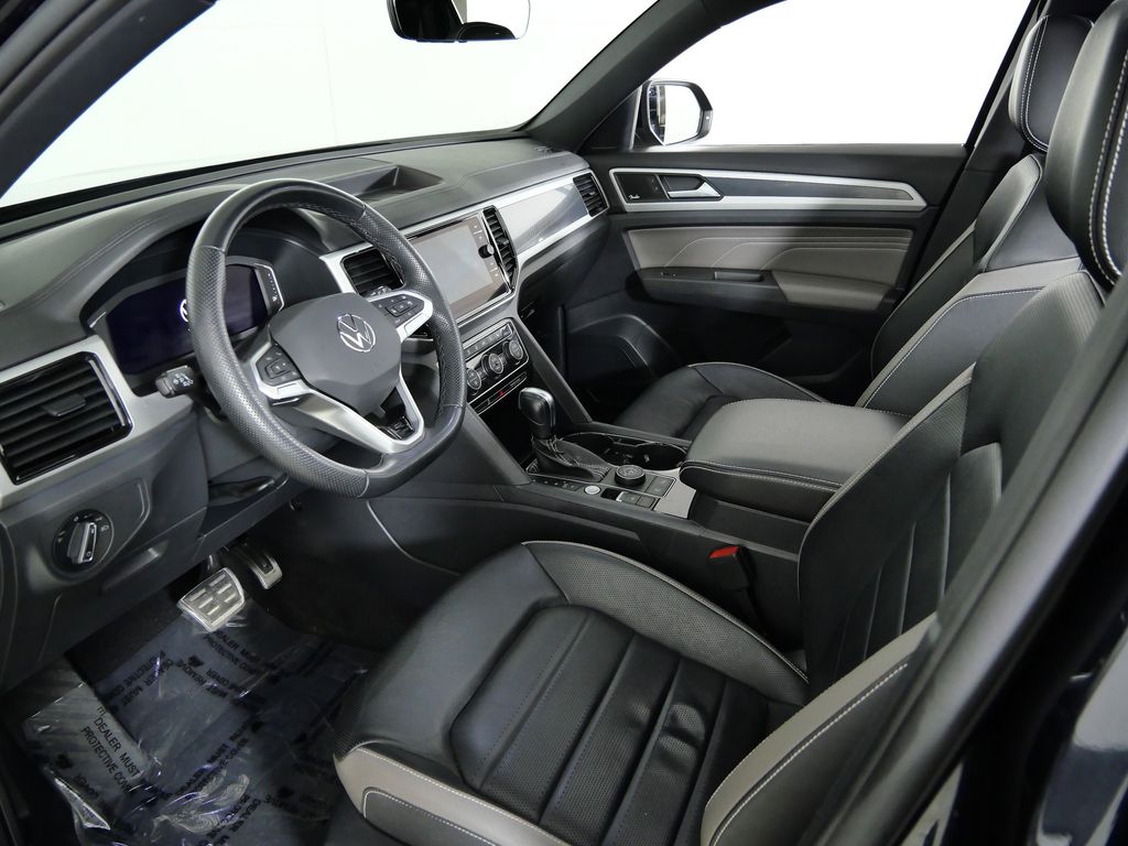 Thumbnail: 2023 Volkswagen Atlas - 33