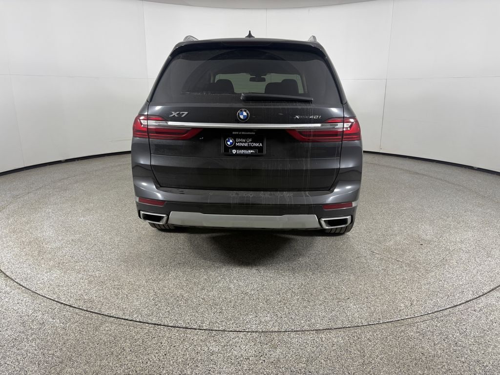 Thumbnail: 2021 BMW X7 - 7