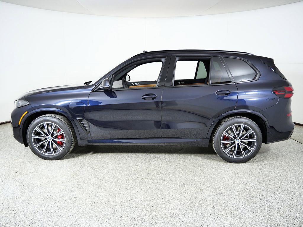 Thumbnail: 2026 BMW X5 - 17