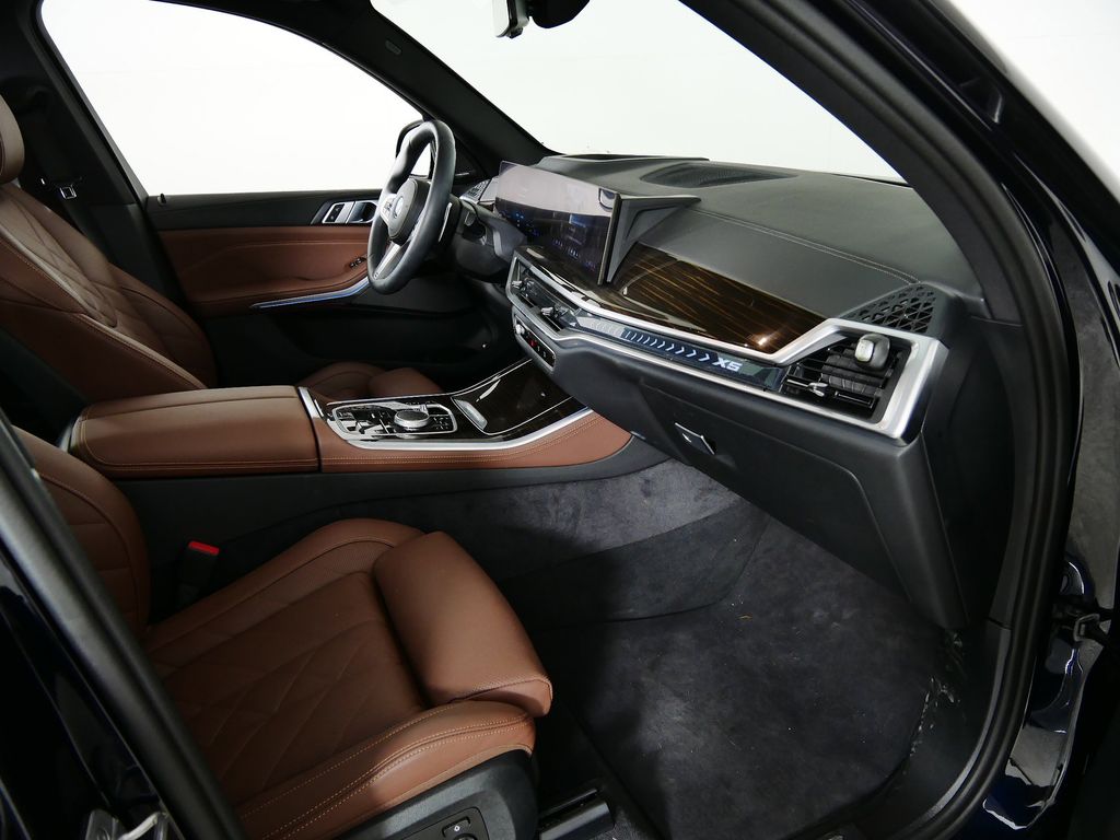 Thumbnail: 2024 BMW X5 - 20