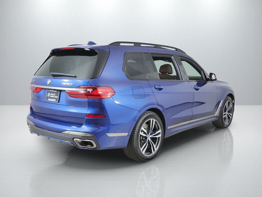 Thumbnail: 2021 BMW X7 - 10