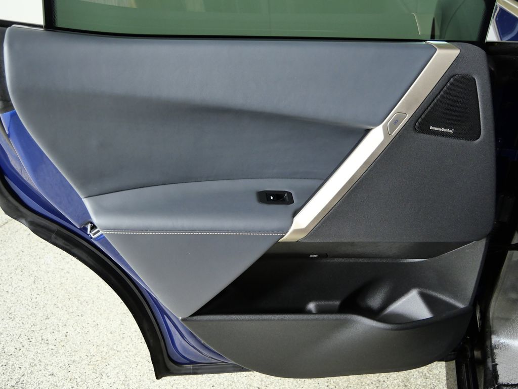 Thumbnail: 2023 BMW iX - 30