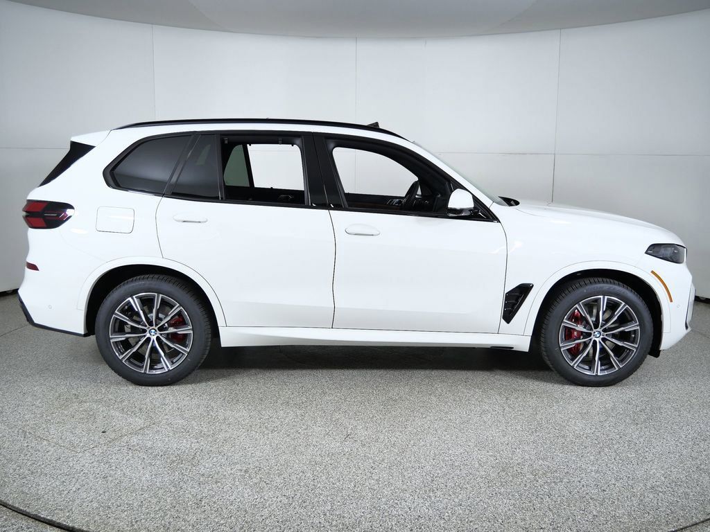 Thumbnail: 2026 BMW X5 - 10