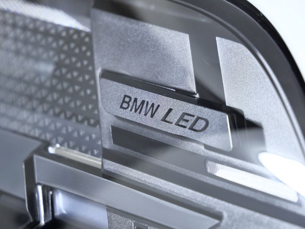 Thumbnail: 2026 BMW X5 - 4