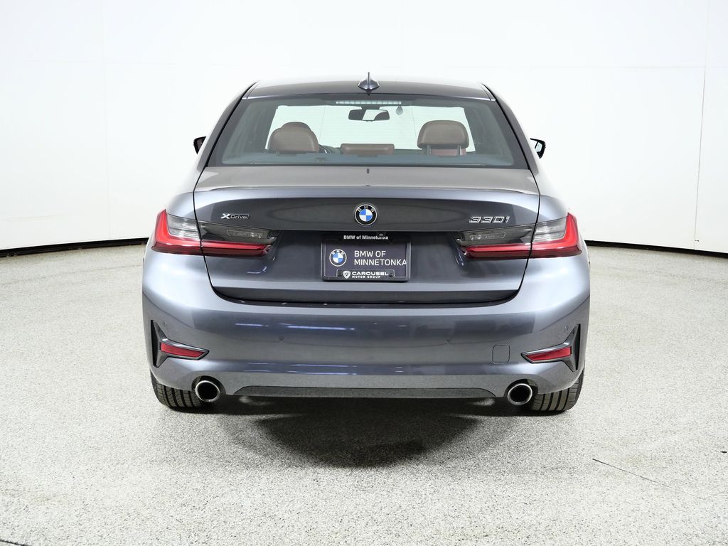 Thumbnail: 2022 BMW 3 Series - 11