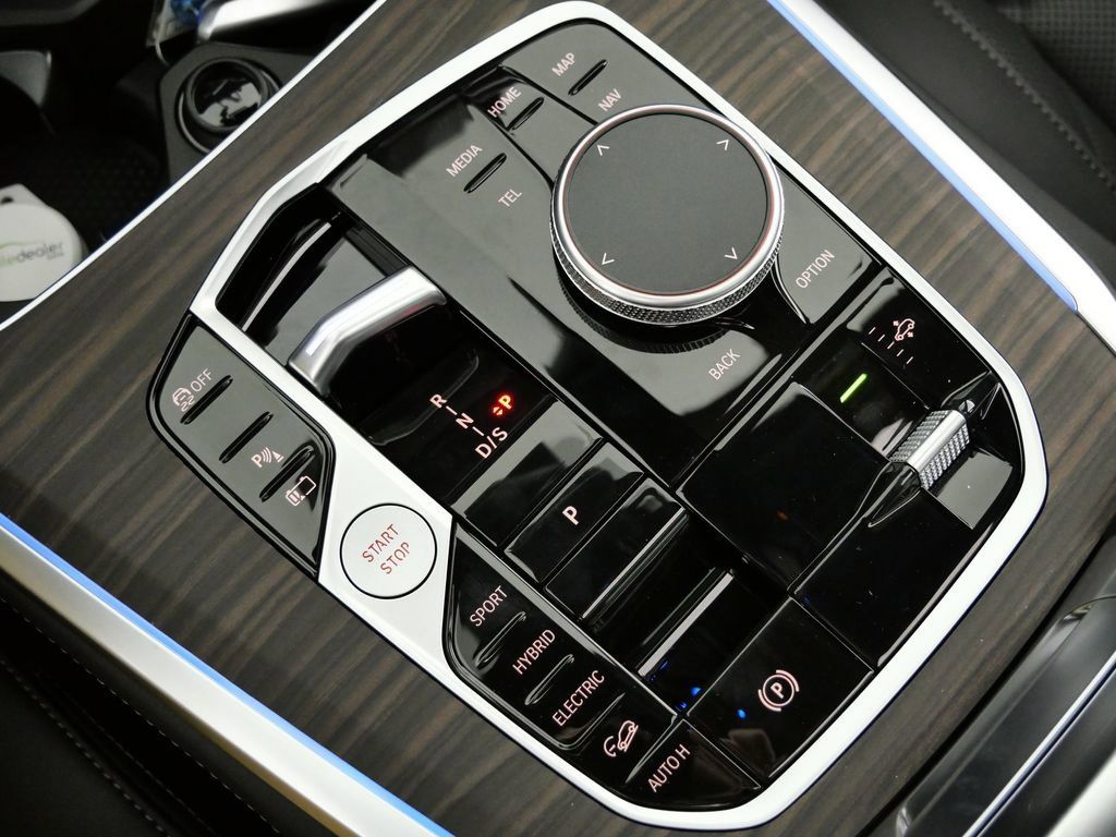 Thumbnail: 2026 BMW X5 - 50