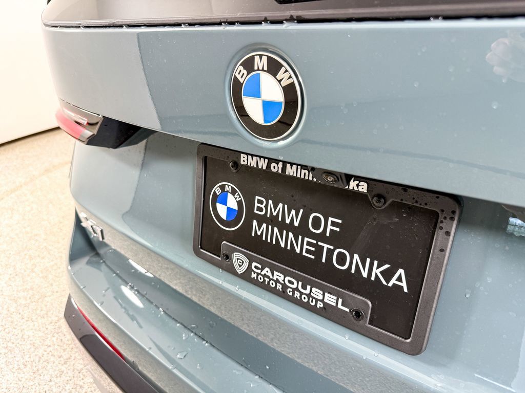 Thumbnail: 2025 BMW X1 - 17