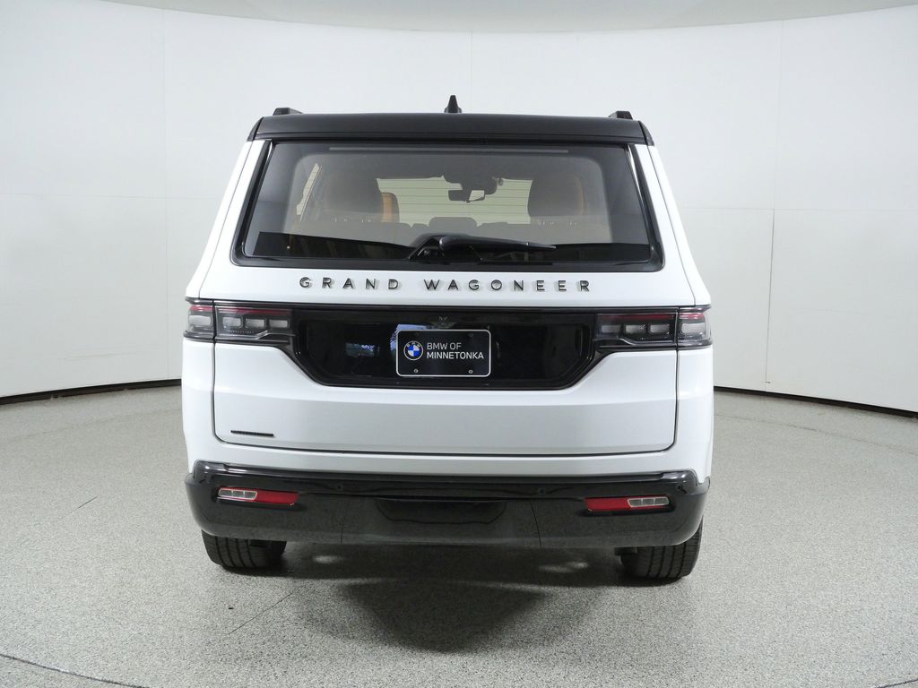 Thumbnail: 2023 Jeep Grand Wagoneer - 10