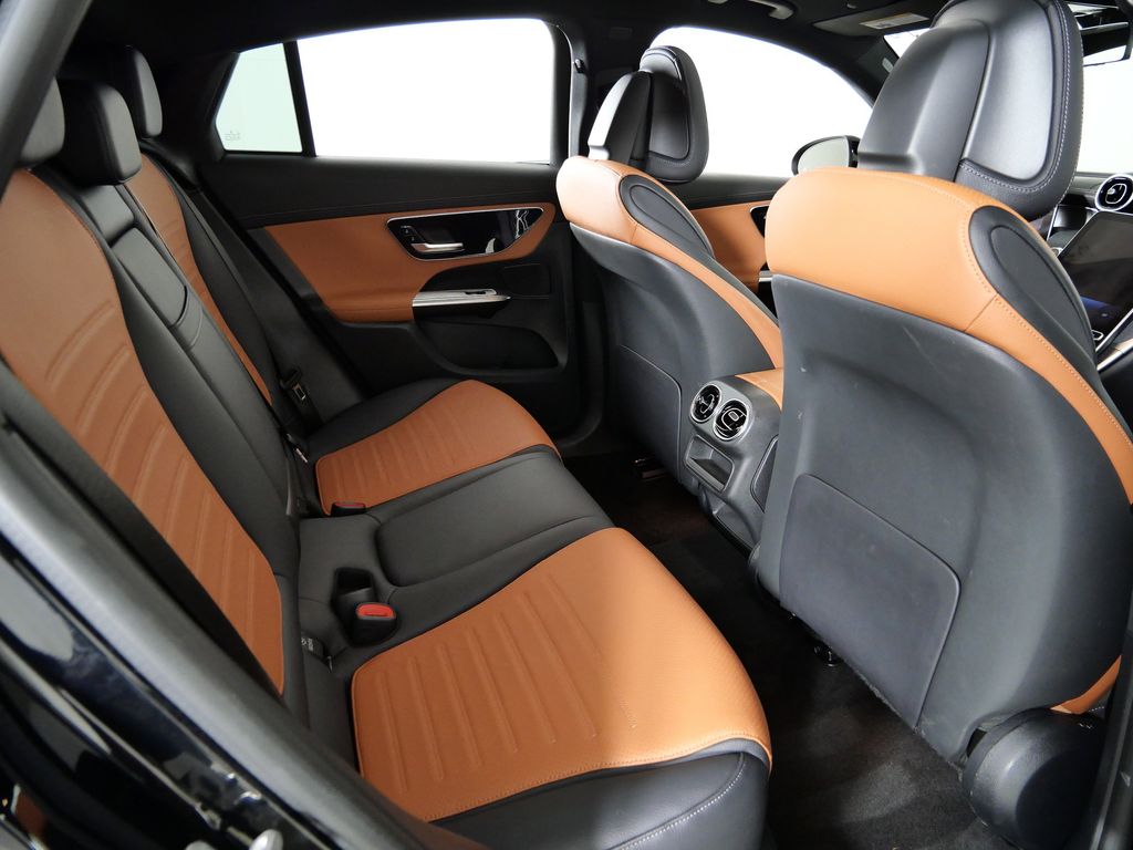 Thumbnail: 2024 Mercedes-Benz GLC - 26