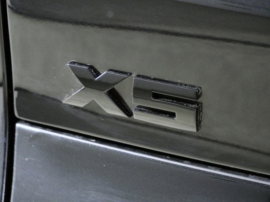 Thumbnail: 2026 BMW X5 - 13
