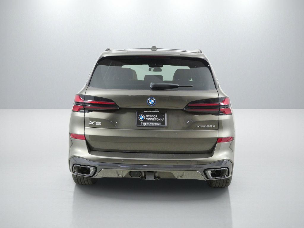 Thumbnail: 2026 BMW X5 - 10