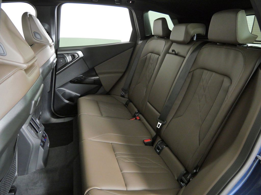 Thumbnail: 2026 BMW X3 - 31