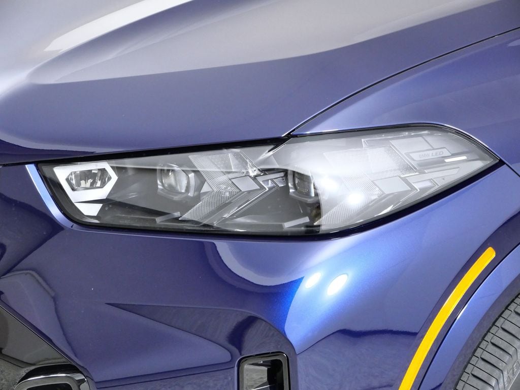 Thumbnail: 2026 BMW X5 - 3