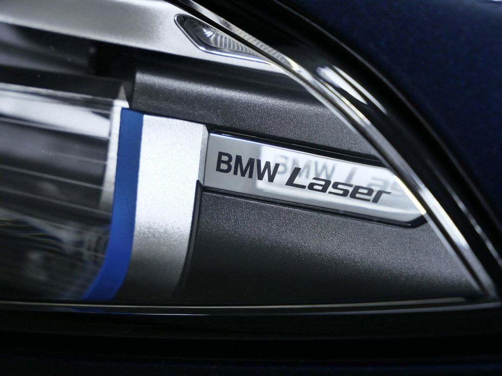 Thumbnail: 2025 BMW 8 Series - 5