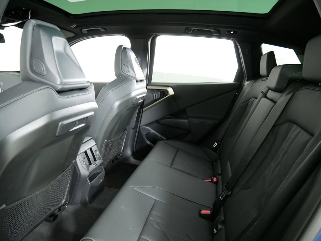 Thumbnail: 2025 BMW X3 - 29