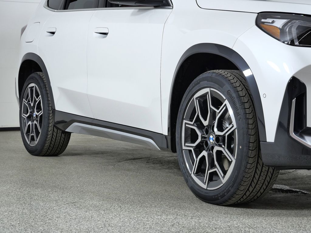 Thumbnail: 2026 BMW X1 - 6