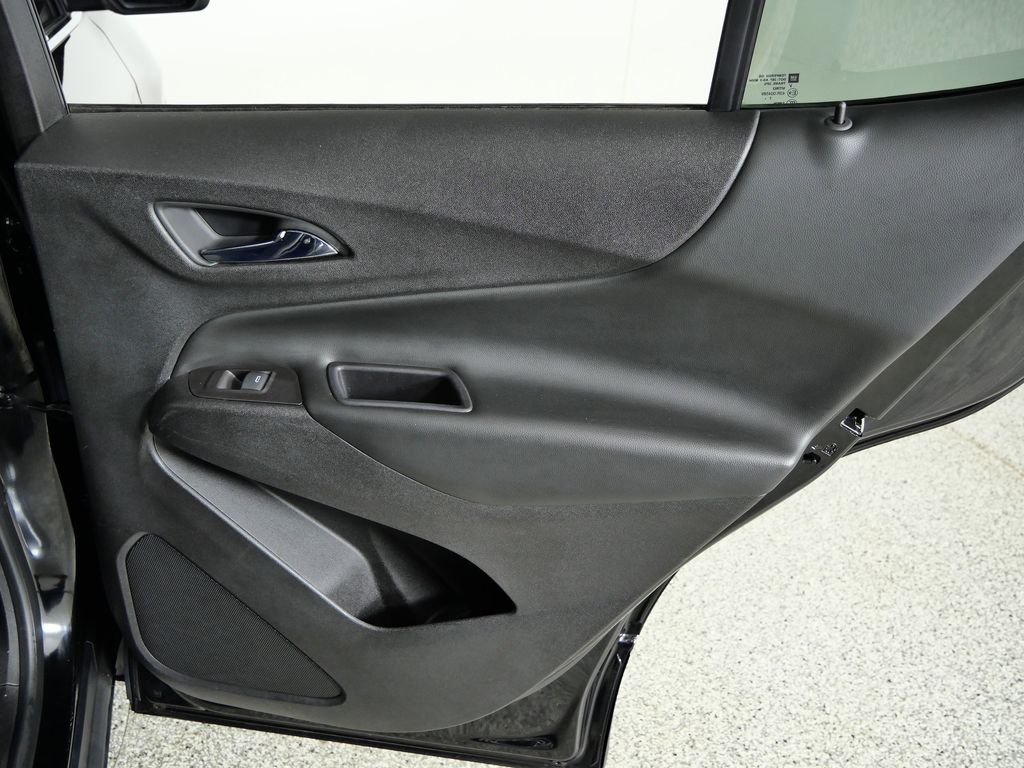 Thumbnail: 2018 Chevrolet Equinox - 24