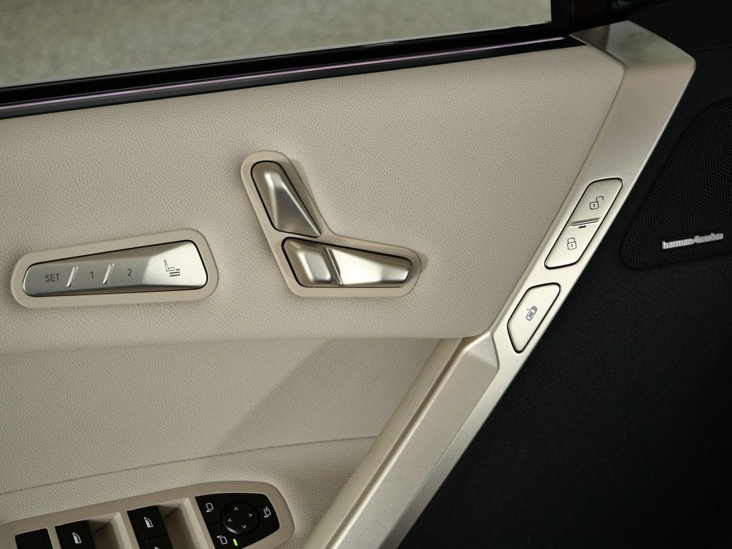 Thumbnail: 2026 BMW iX - 36