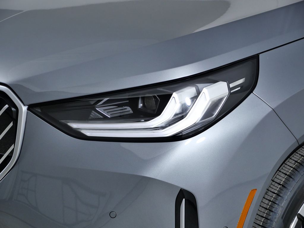 Thumbnail: 2026 BMW X3 - 3