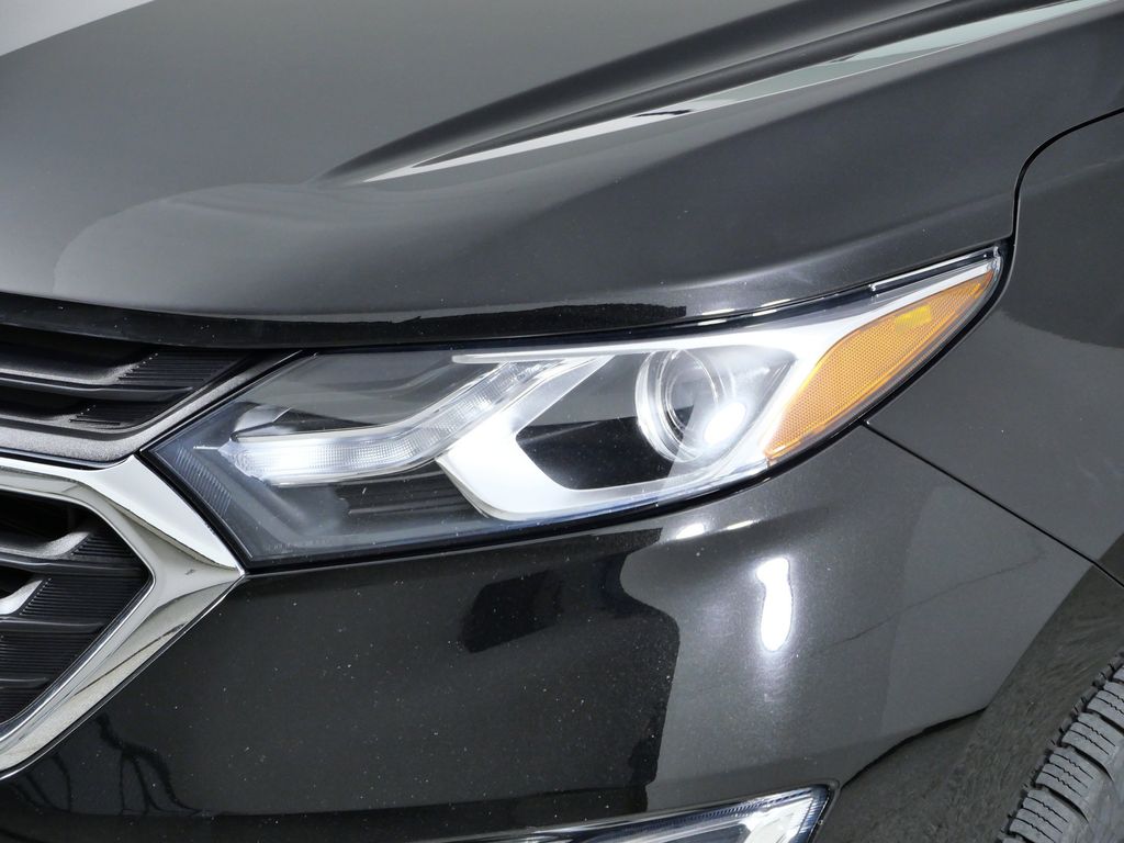 Thumbnail: 2018 Chevrolet Equinox - 4