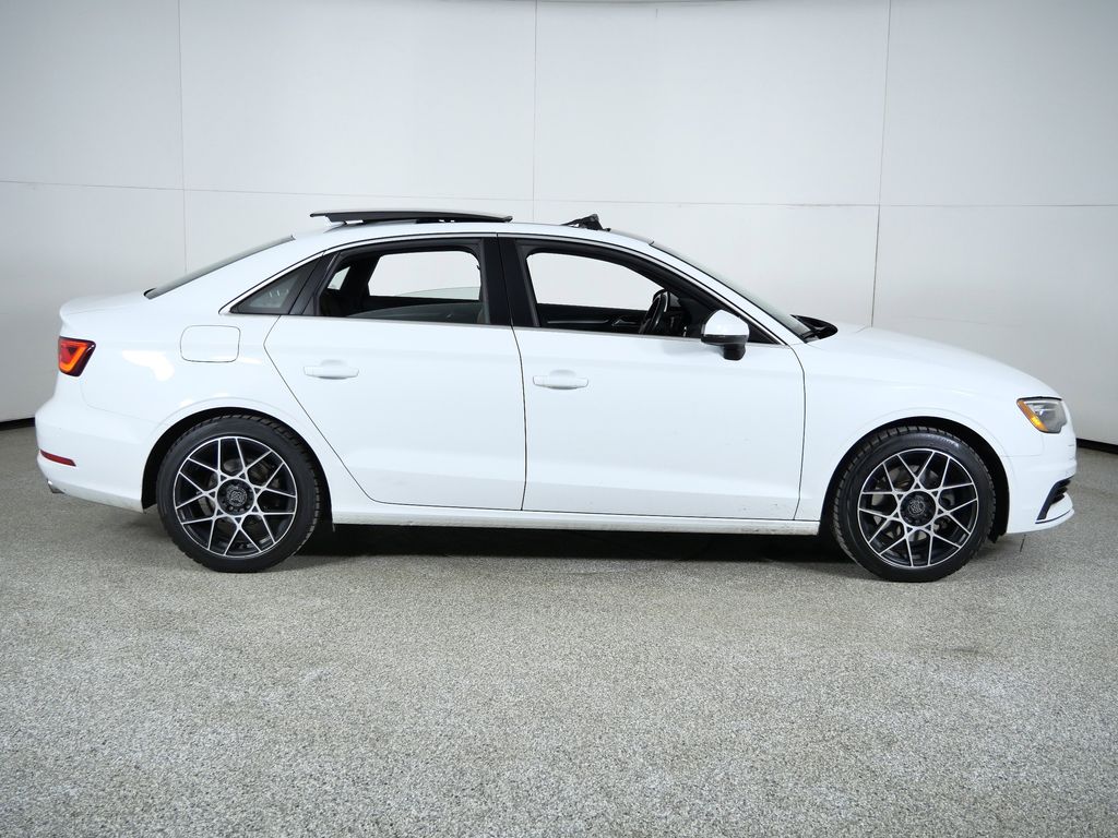 Thumbnail: 2016 Audi A3 - 9