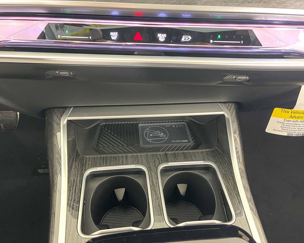 Thumbnail: 2025 BMW 7 Series - 47