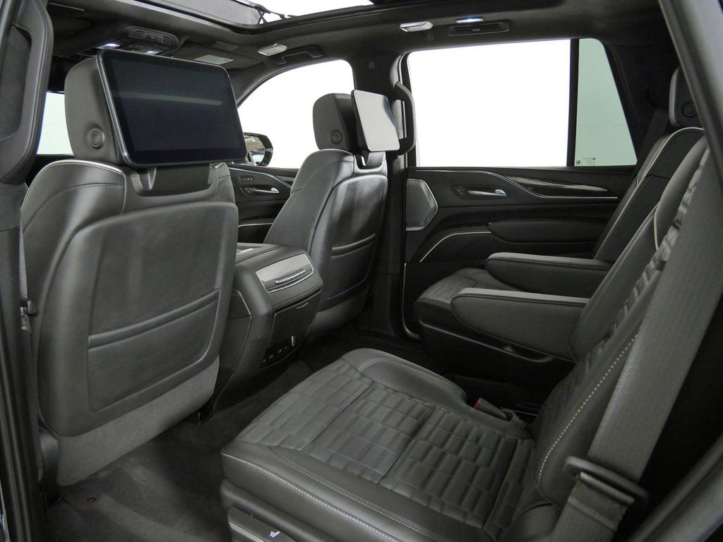 Thumbnail: 2024 Cadillac Escalade - 31