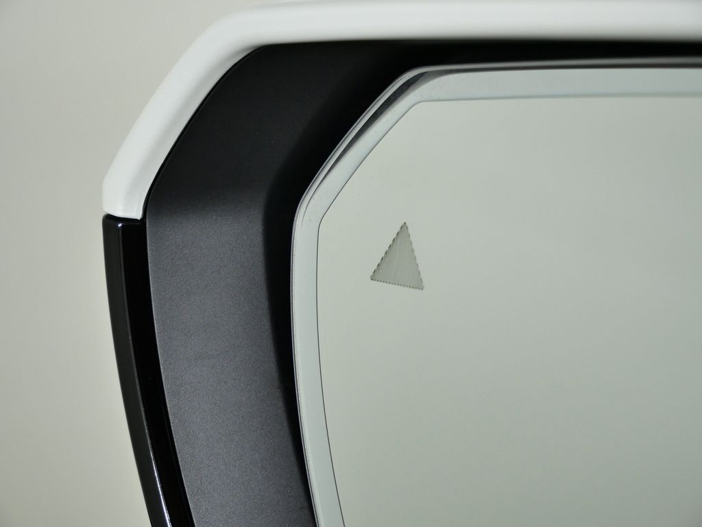 Thumbnail: 2023 BMW iX - 42