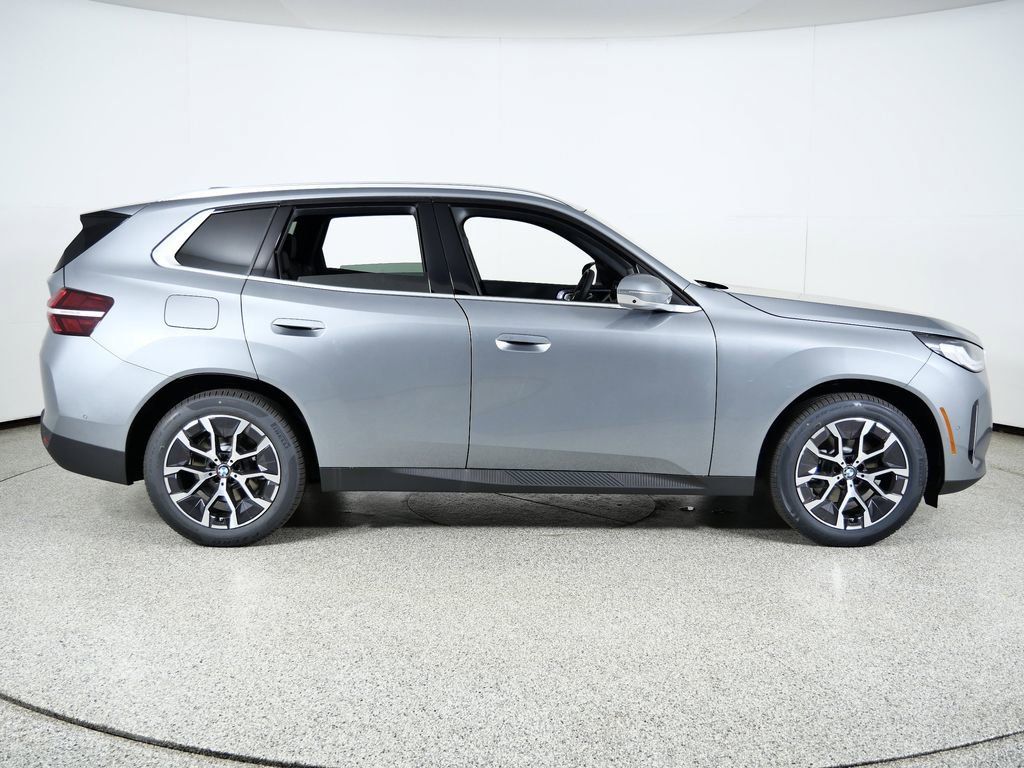 Thumbnail: 2026 BMW X3 - 10