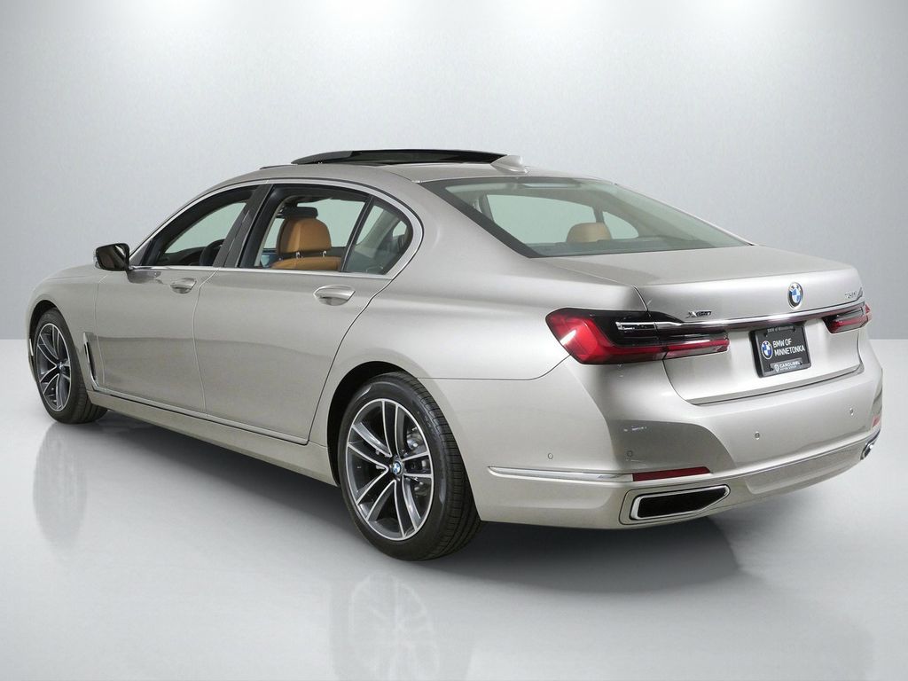 Thumbnail: 2022 BMW 7 Series - 16