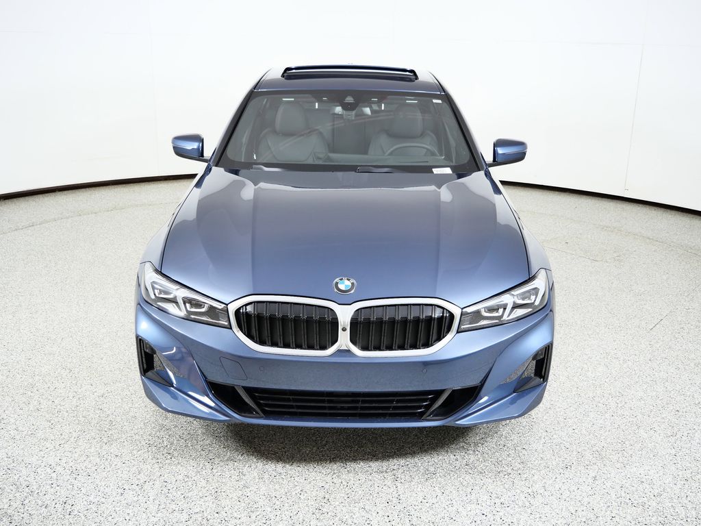 Thumbnail: 2026 BMW 3 Series - 16