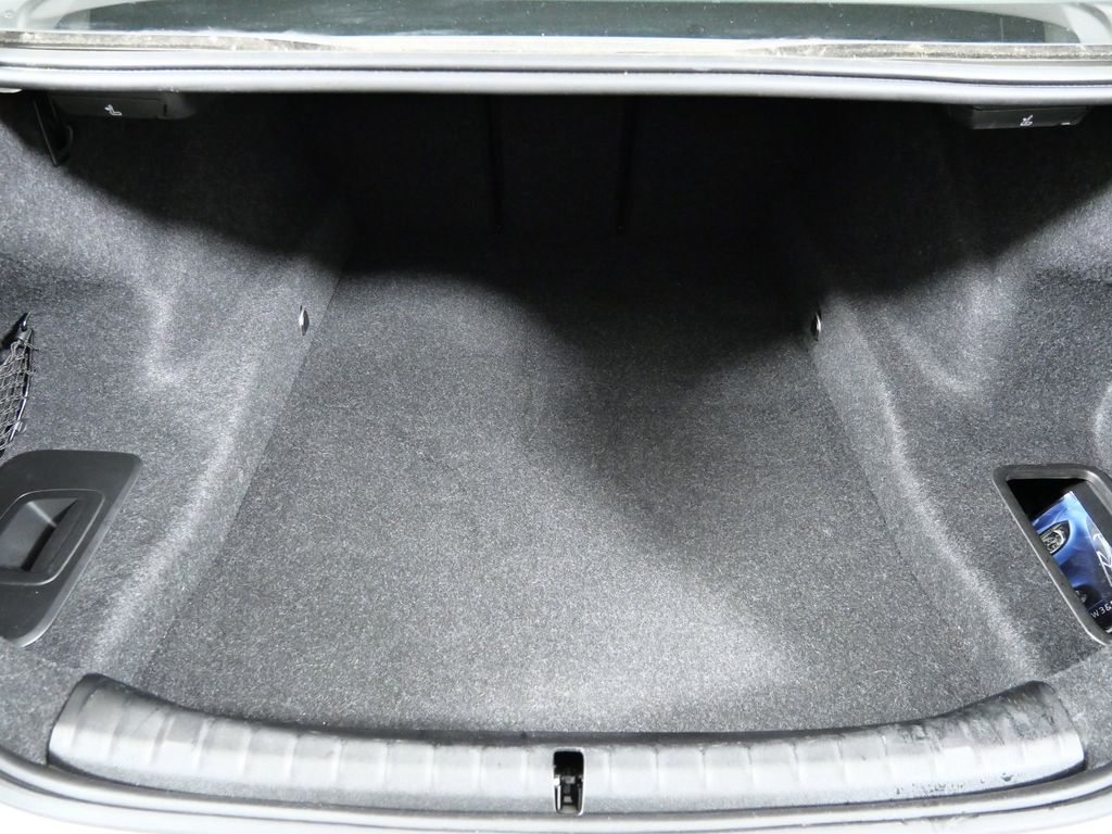 Thumbnail: 2022 BMW 5 Series - 27