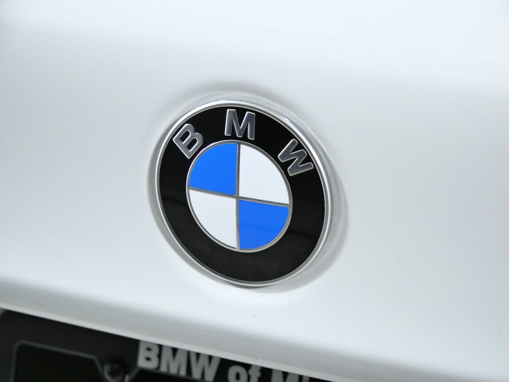 Thumbnail: 2022 BMW 5 Series - 12