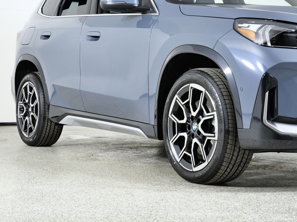 Thumbnail: 2026 BMW X1 - 6