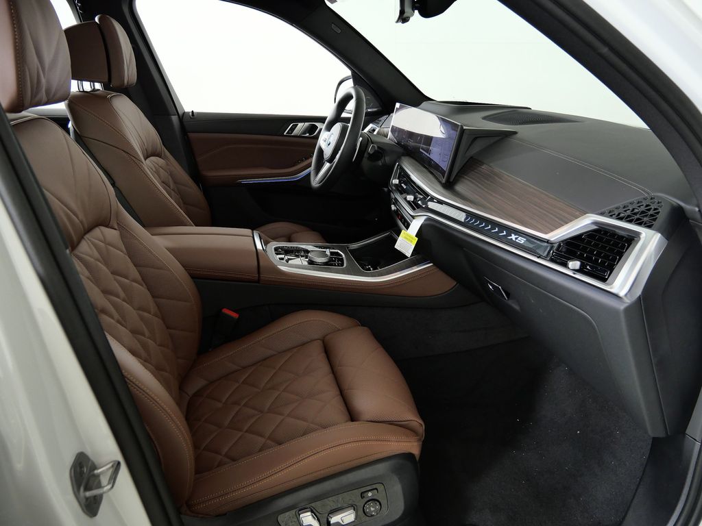 Thumbnail: 2026 BMW X5 - 20