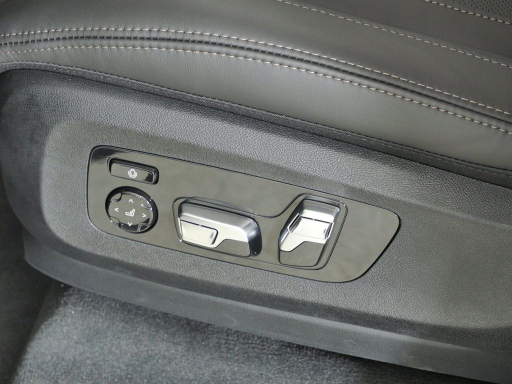 Thumbnail: 2026 BMW X5 - 39
