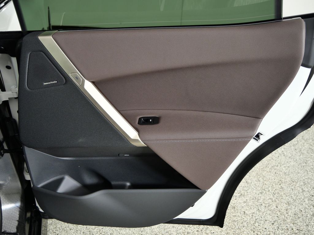 Thumbnail: 2026 BMW iX - 24