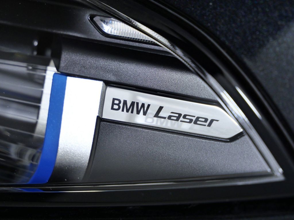 Thumbnail: 2026 BMW 8 Series - 5