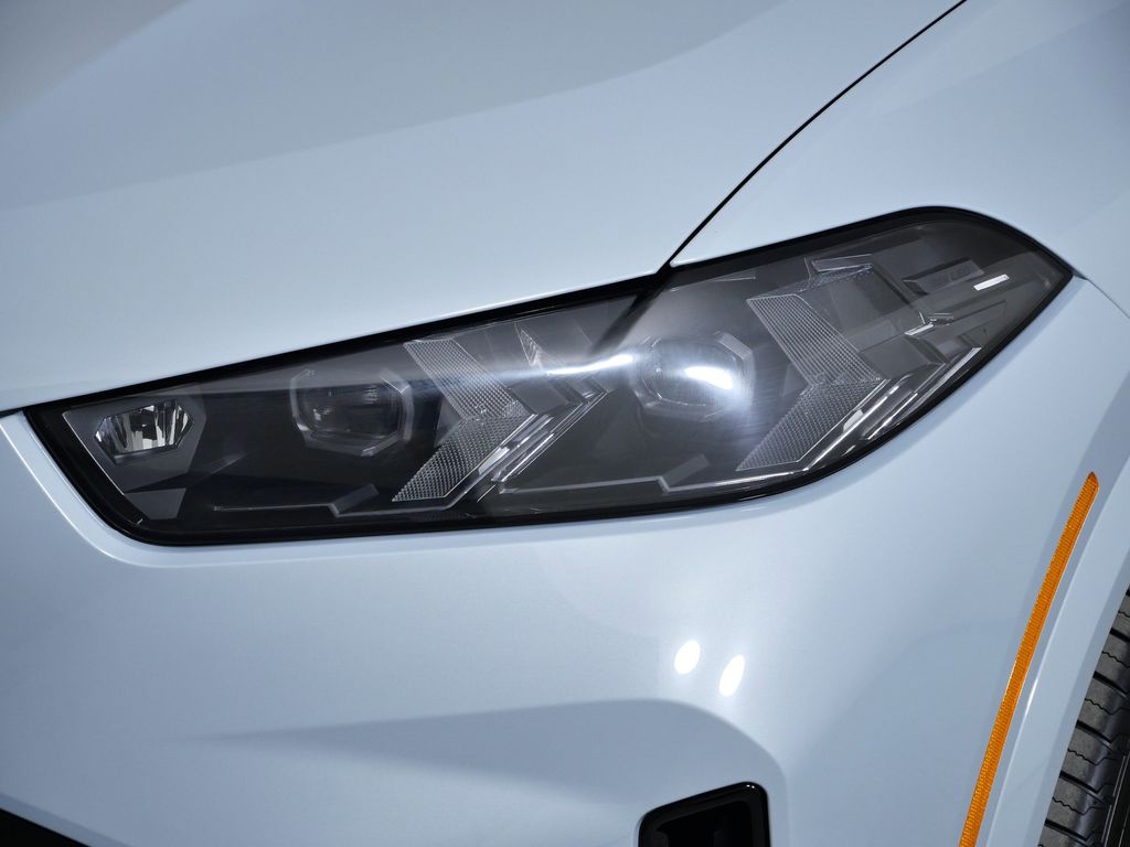 Thumbnail: 2026 BMW X5 - 3