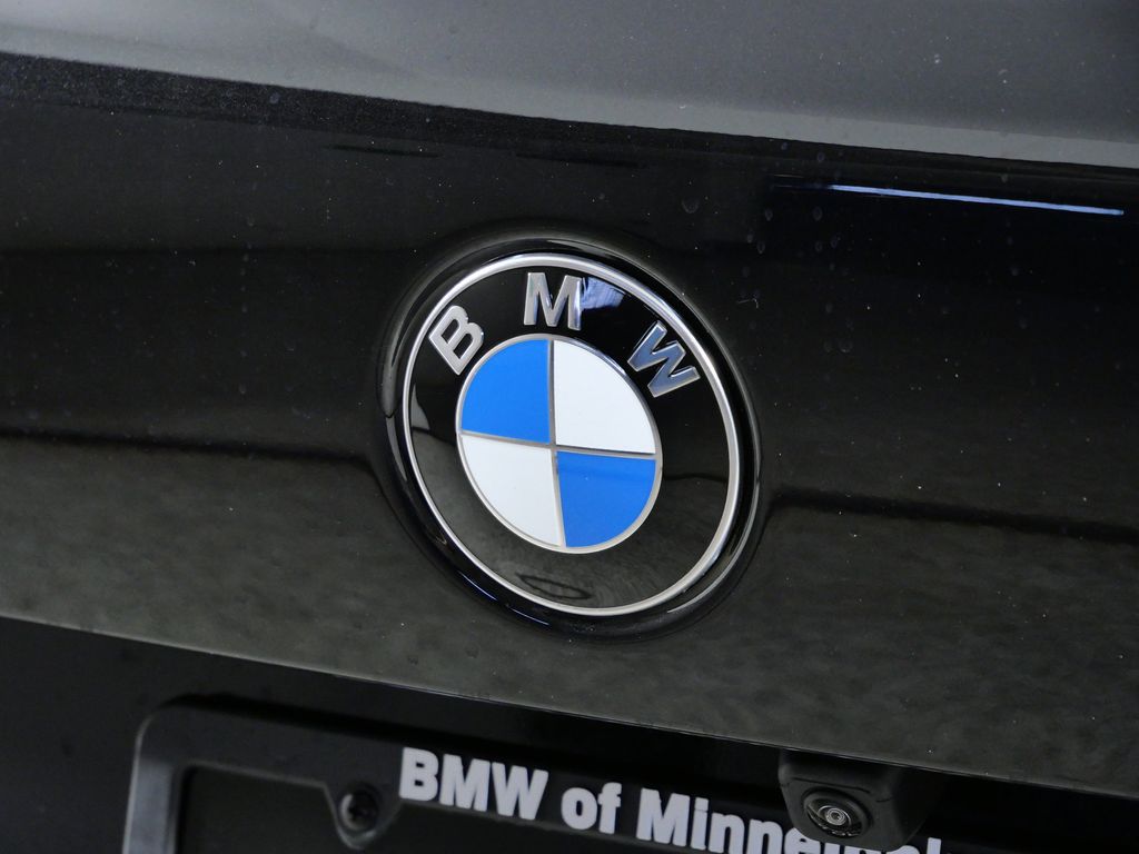 Thumbnail: 2026 BMW X5 - 11