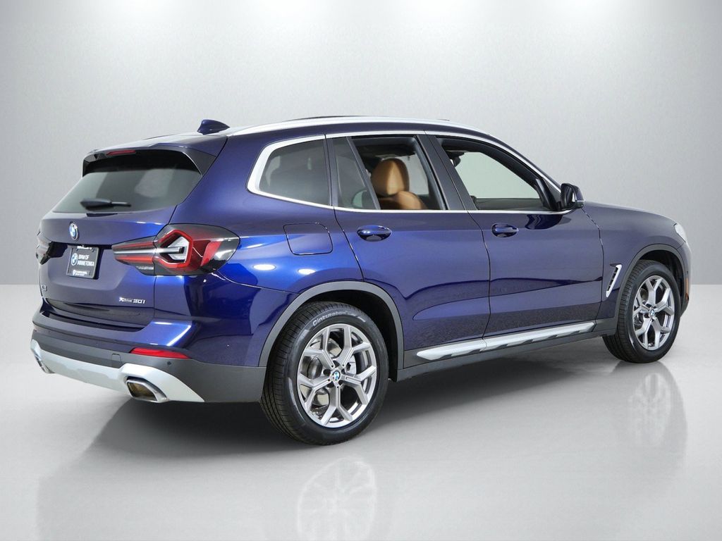 Thumbnail: 2023 BMW X3 - 11