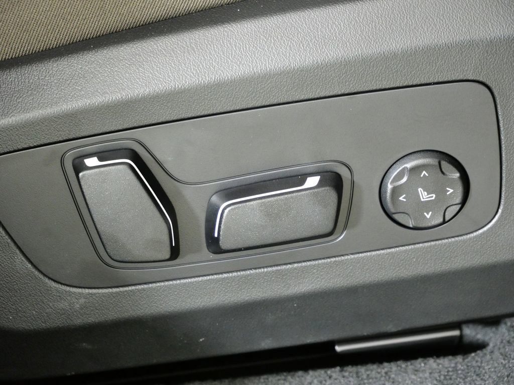 Thumbnail: 2026 BMW X3 - 25