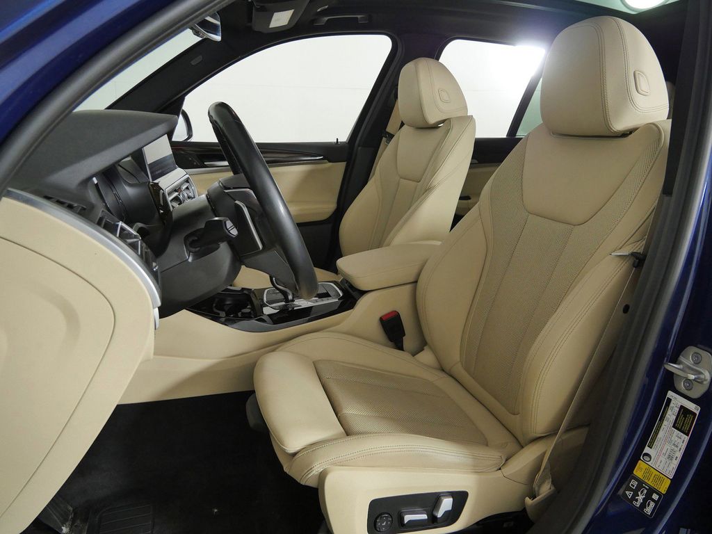 Thumbnail: 2022 BMW X3 - 35