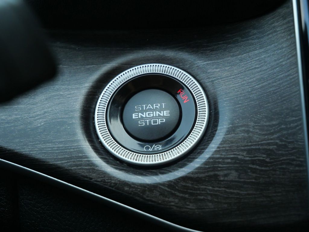 Thumbnail: 2021 Jeep Grand Cherokee L - 20