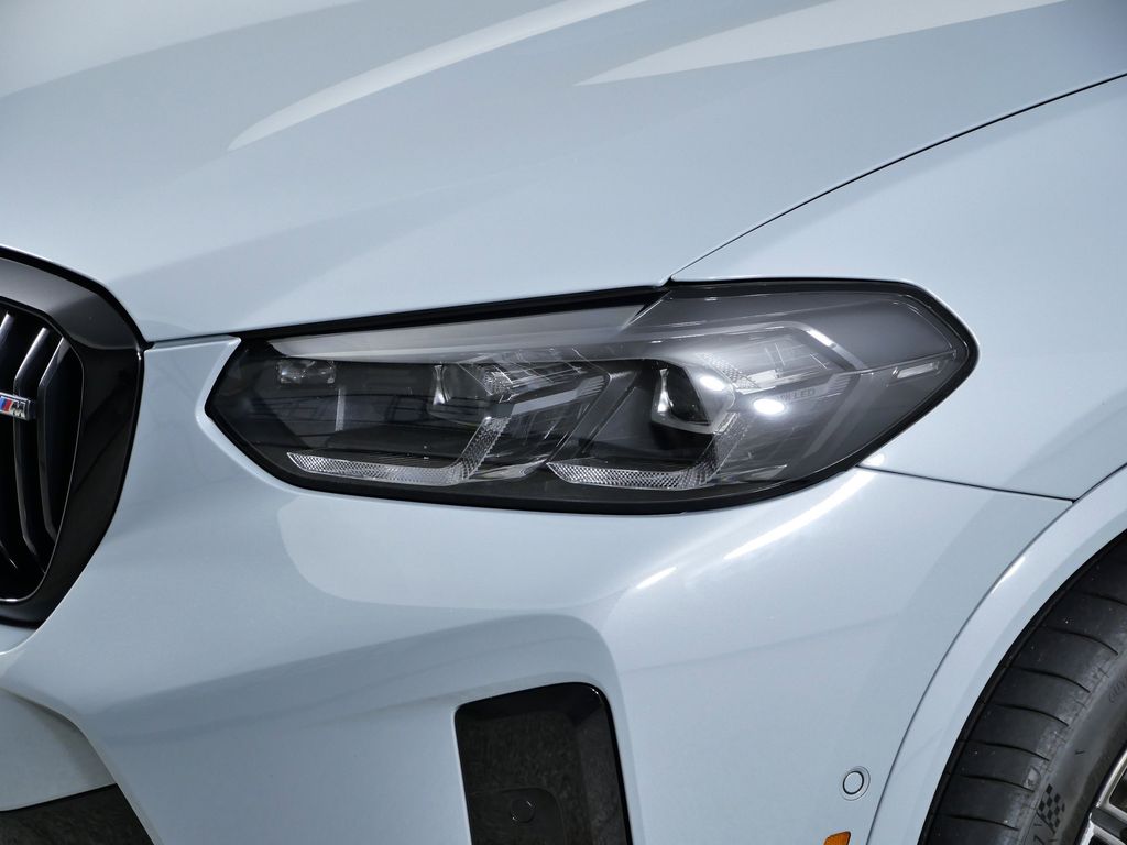 Thumbnail: 2023 BMW X4 - 4