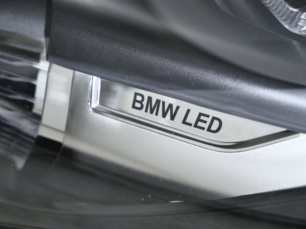 Thumbnail: 2025 BMW Z4 - 5