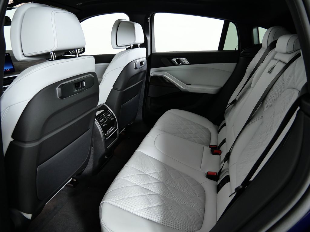 Thumbnail: 2026 BMW X6 - 31