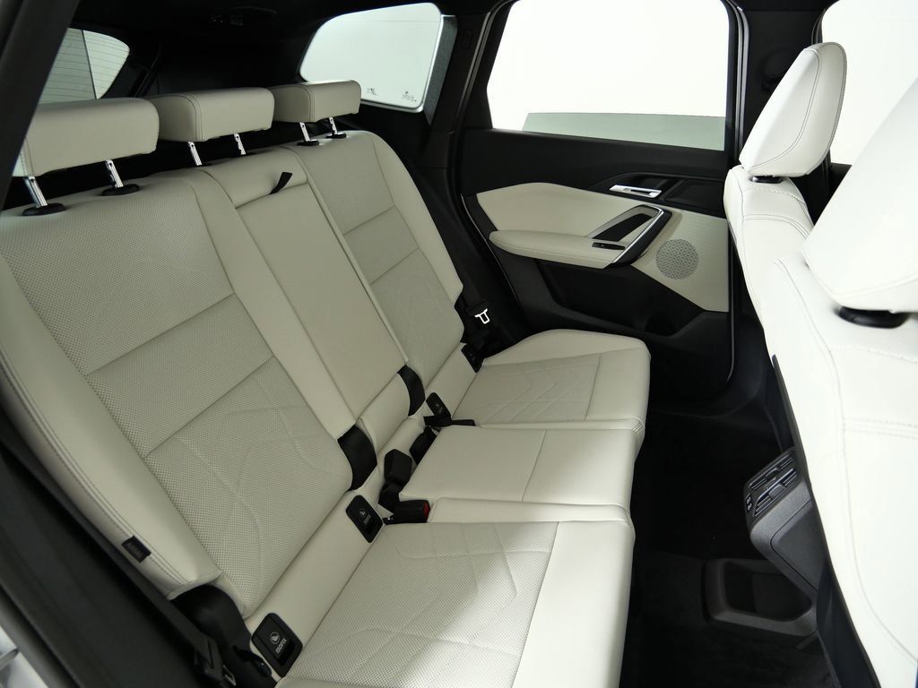 Thumbnail: 2026 BMW X1 - 27