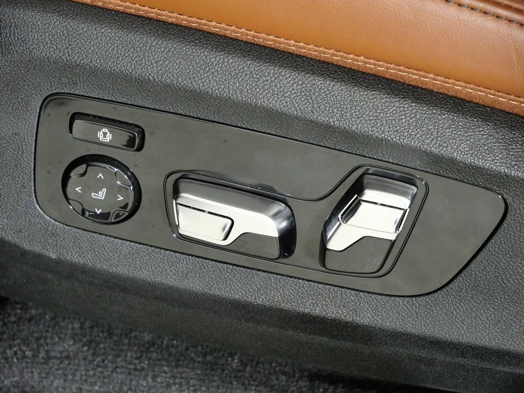 Thumbnail: 2025 BMW X5 - 44