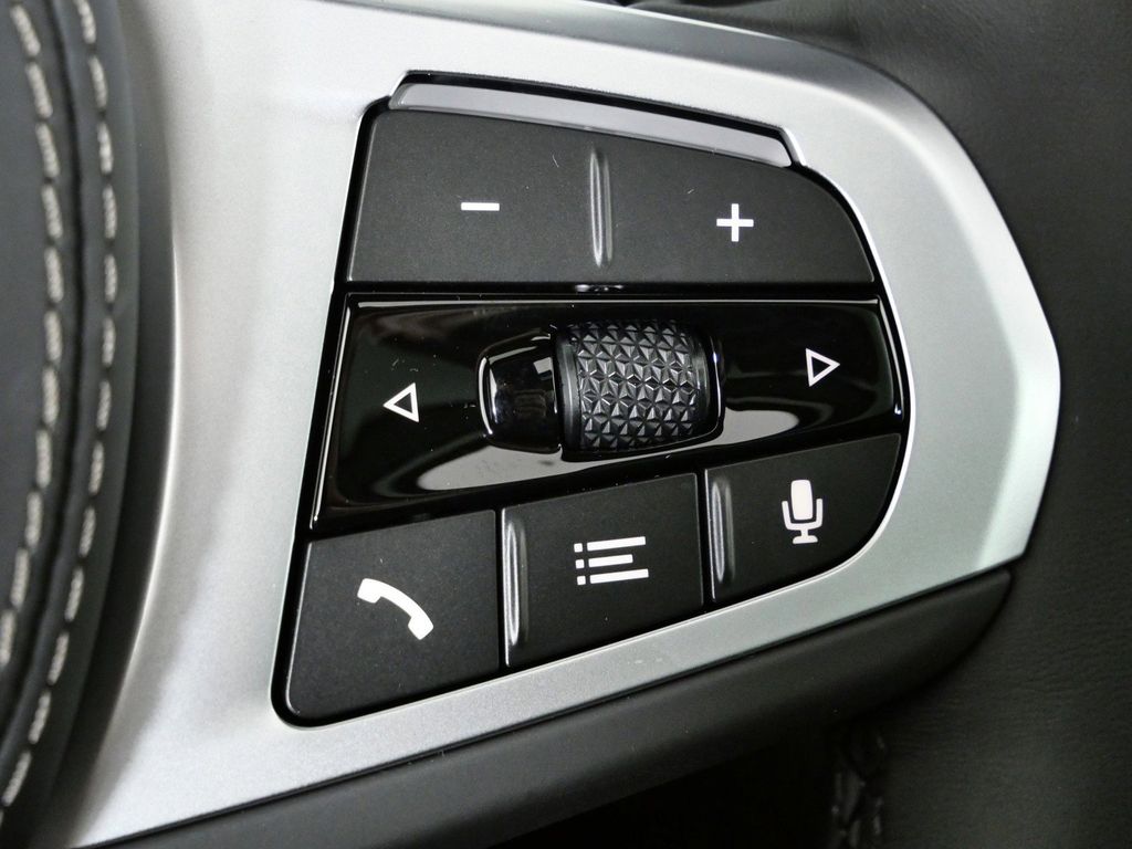 Thumbnail: 2026 BMW X5 - 42